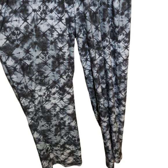 SO tie dye smocked jumpsuit - Picture 7 of 9